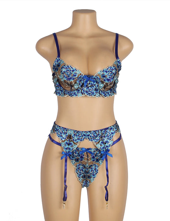 Love It Curvy: Blue Floral Lace Underwire Garter Bra Set in blue - Love It Curvy