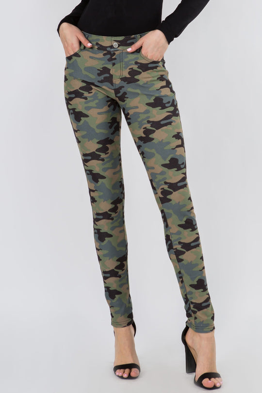 Love It Curvy Camouflage 5-Pocket Cotton Blend Jeggings