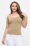 Love It Curvy Seamless Scoop Neck Short Sleeve Top