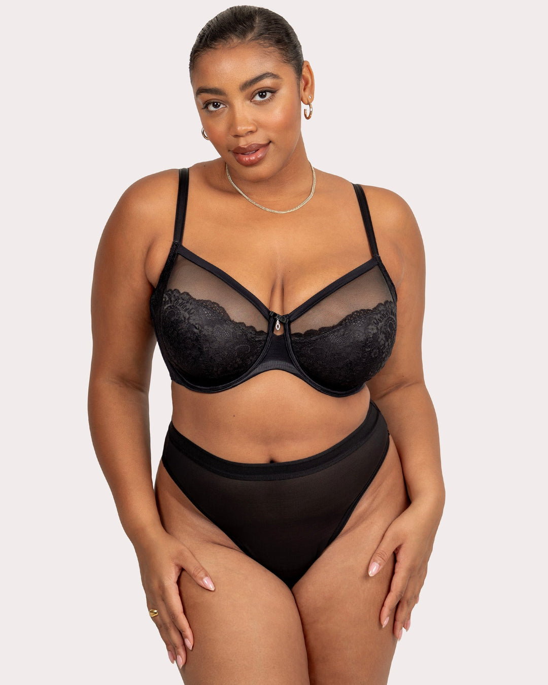 Luxe Lace Underwire Bra | Love It Curvy