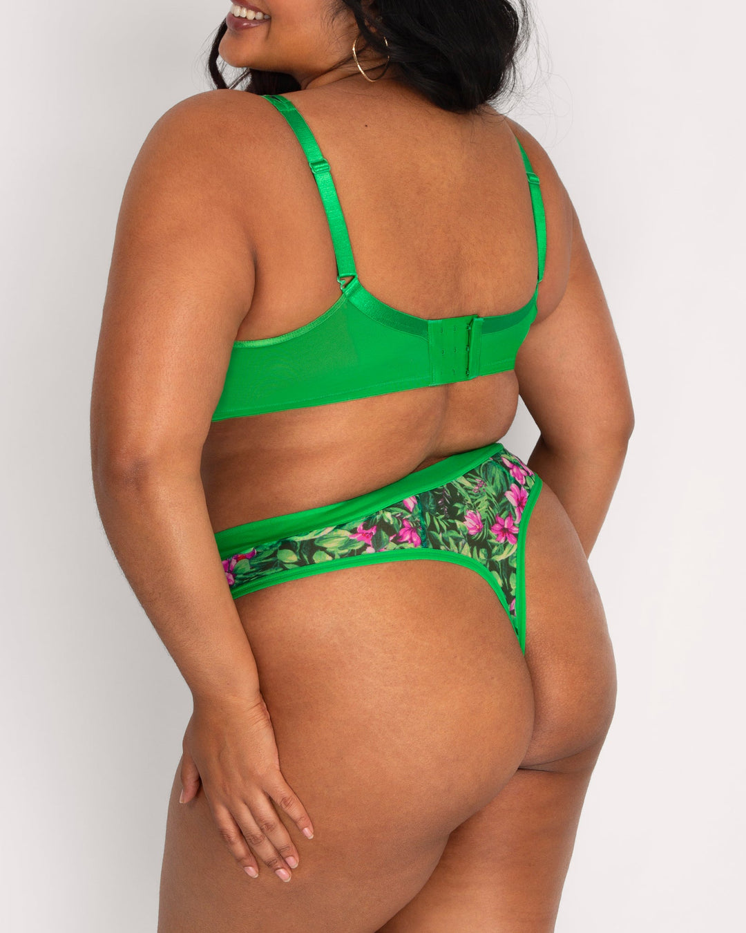 Sheer Mesh Plunge T-Shirt Bra - Seasonal &amp; Prints  | Love It Curvy