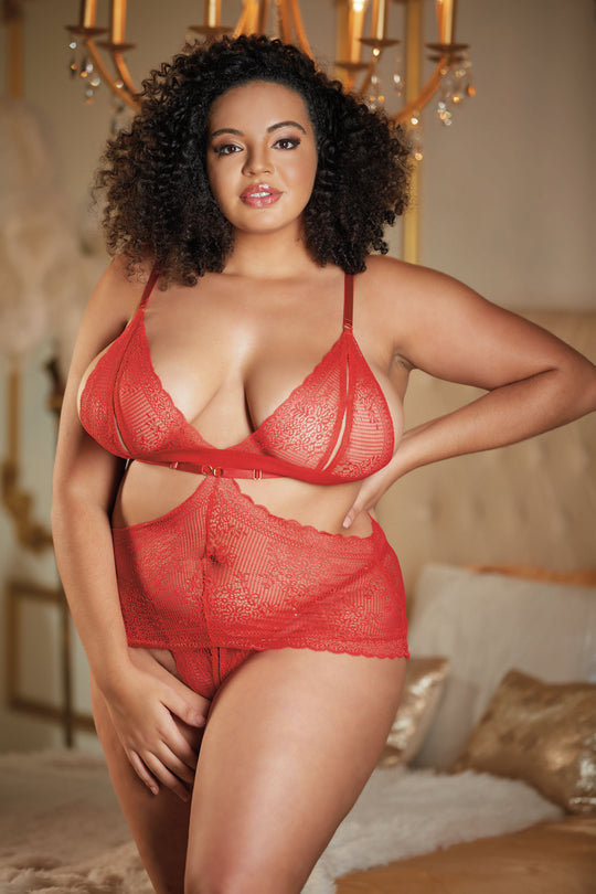 Lace Peek-a-boo Chemise and Ouverte G-string - Love it Curvy