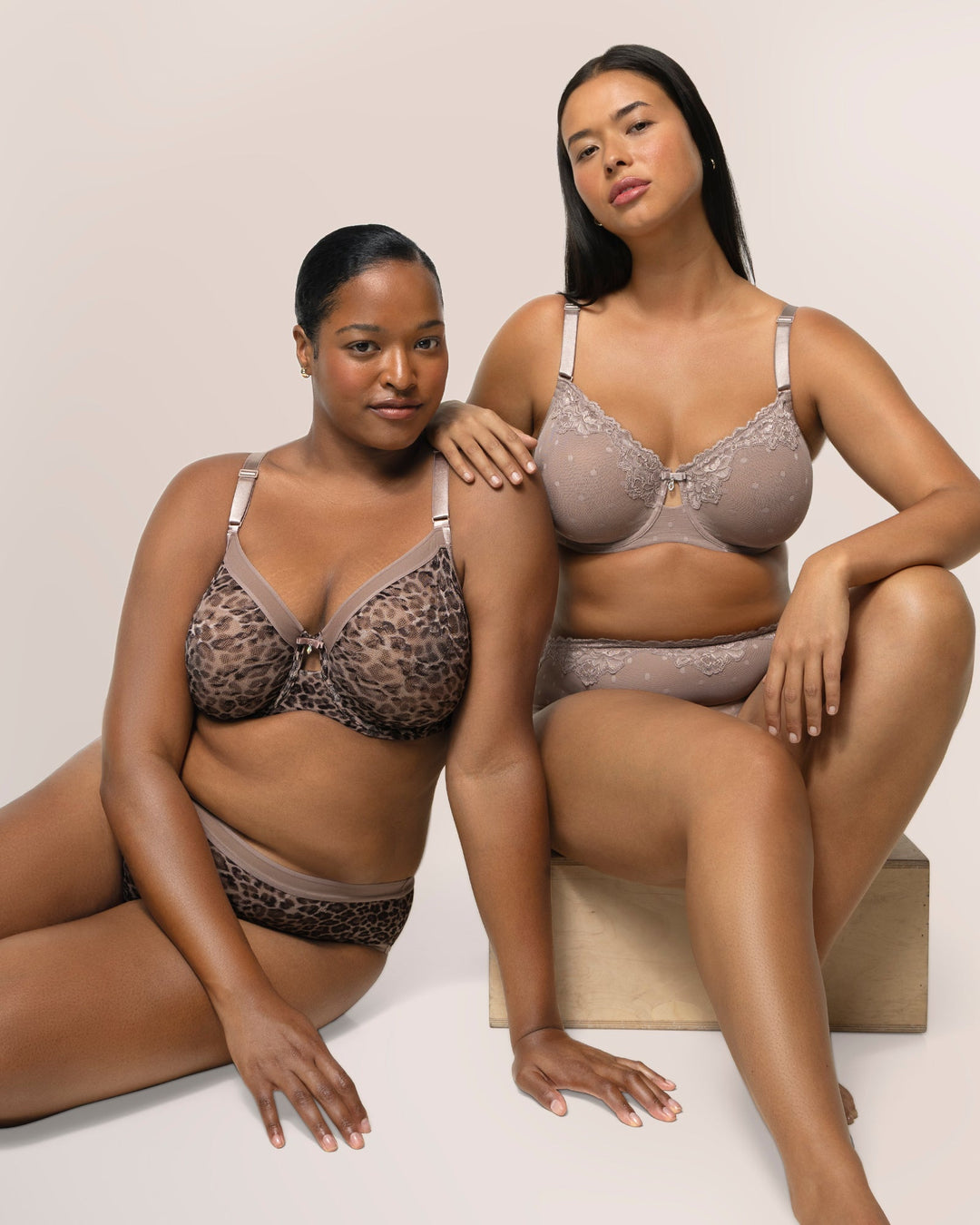 Curvy Couture Sheer Whisper Full Coverage Unlined Underwire Bra in Bark