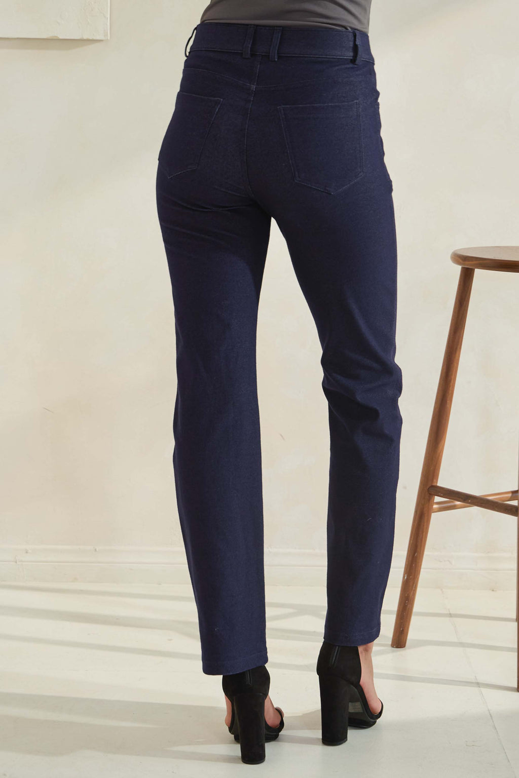 Classic Solid Straight Leg Jeggings | Love It Curvy