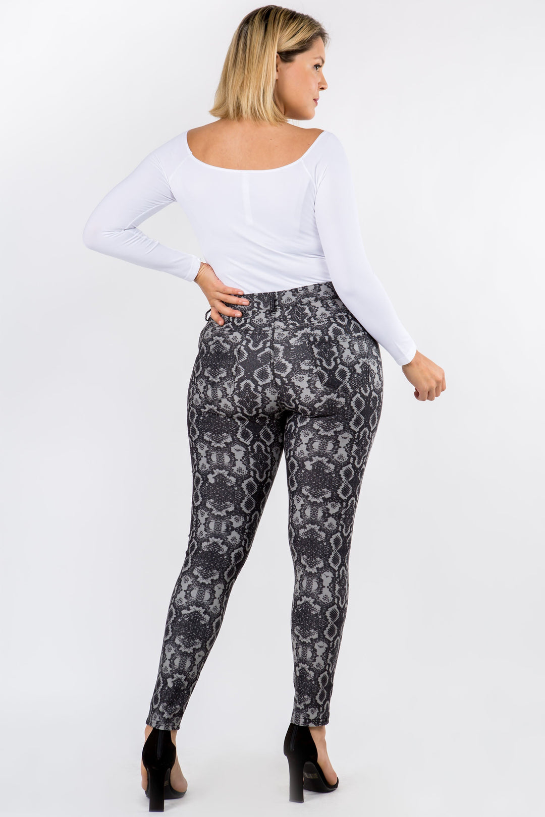 Plus Size Women&