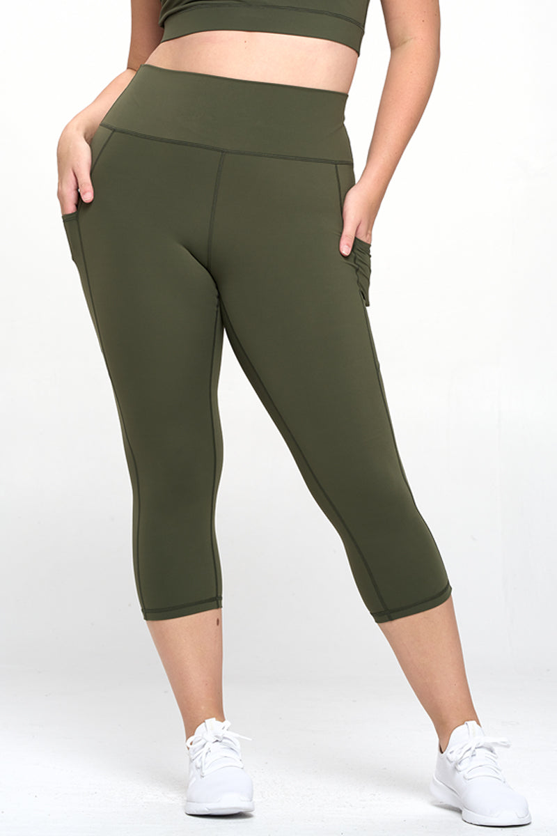 Plus Size Buttery Soft Activewear Capri Leggings with Pockets | Love It Curvy