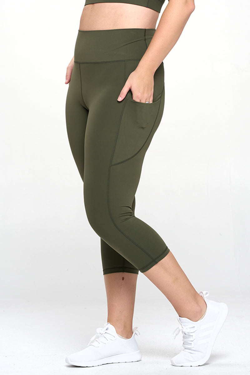 Plus Size Buttery Soft Activewear Capri Leggings with Pockets | Love It Curvy Secondary image