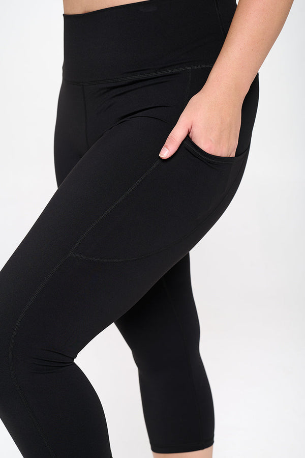Plus Size Buttery Soft Activewear Capri Leggings with Pockets | Love It Curvy