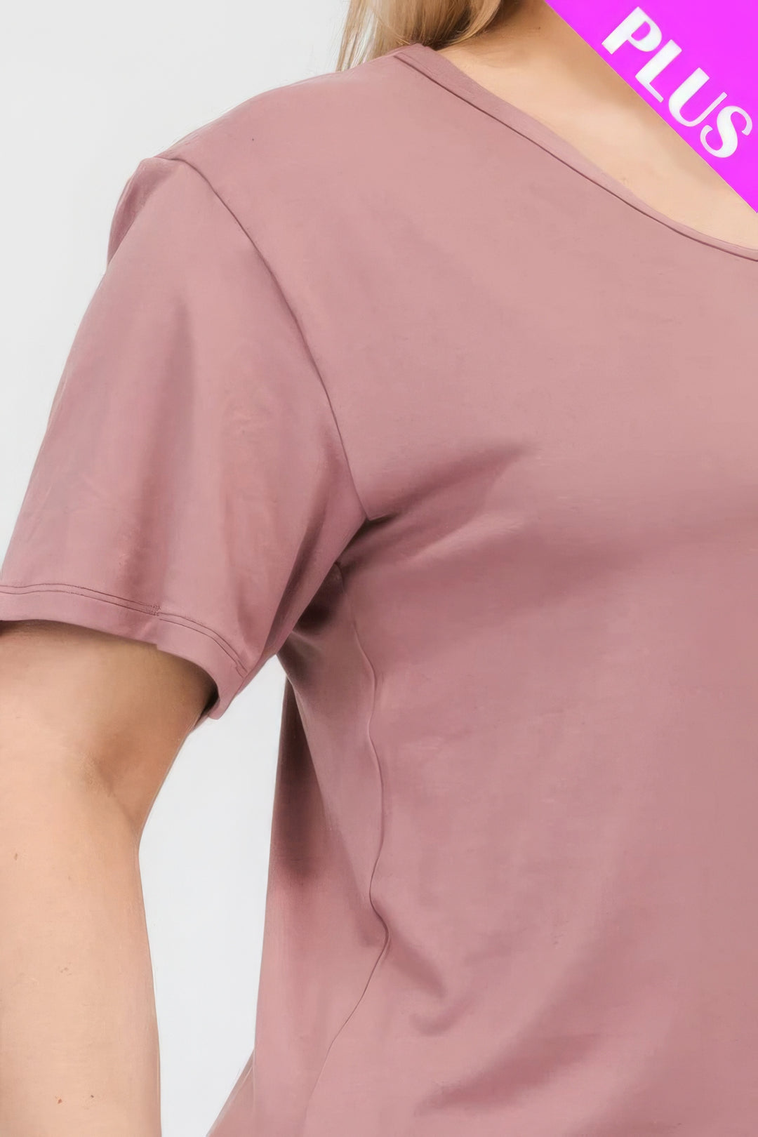 Plus Size Basic Short Sleeve T-shirt - Love it Curvy