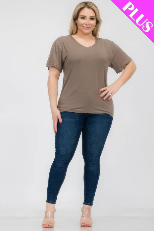 Plus Size Basic Short Sleeve T-shirt - Love it Curvy