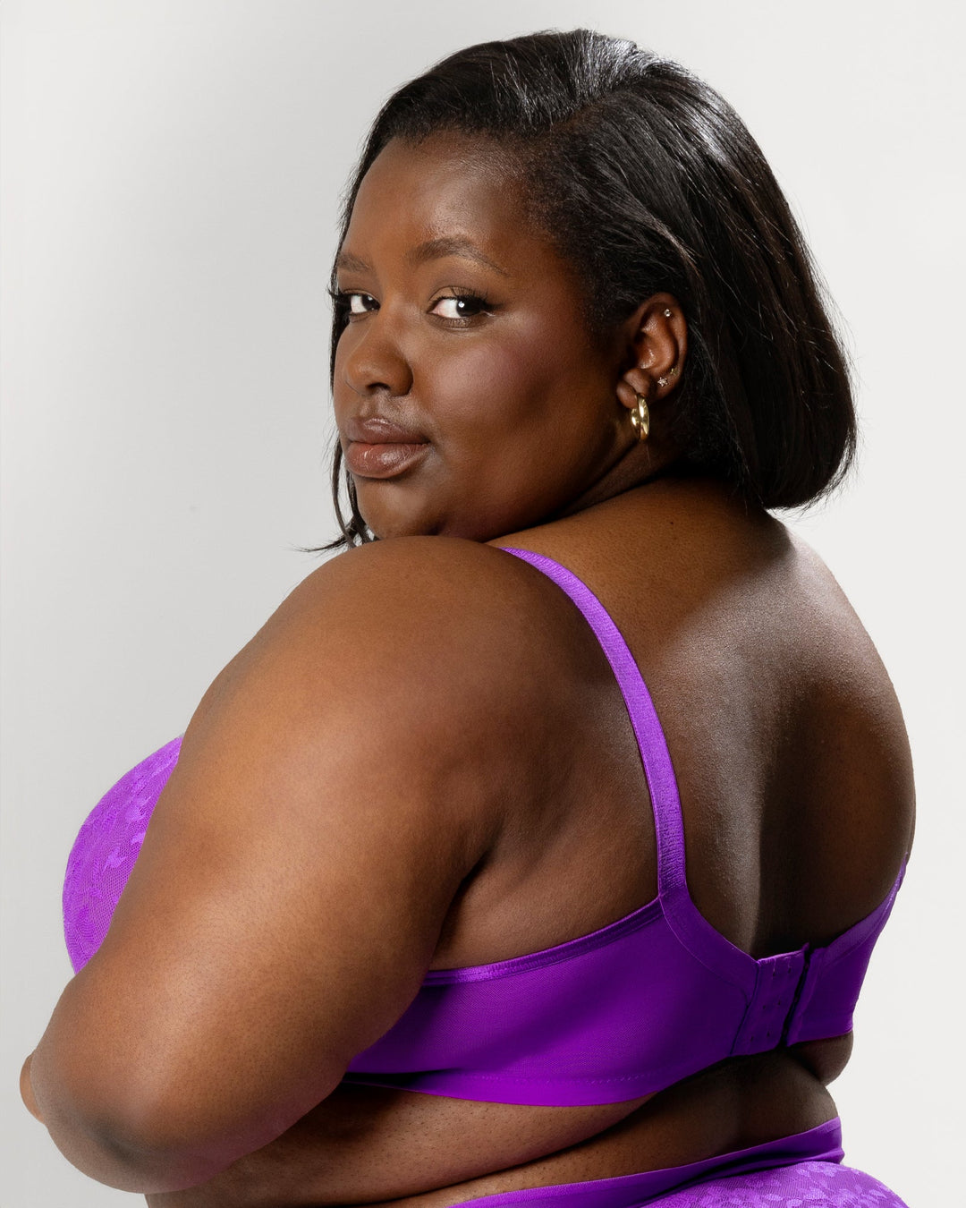 No Show Lace Unlined Underwire Bra | Love It Curvy