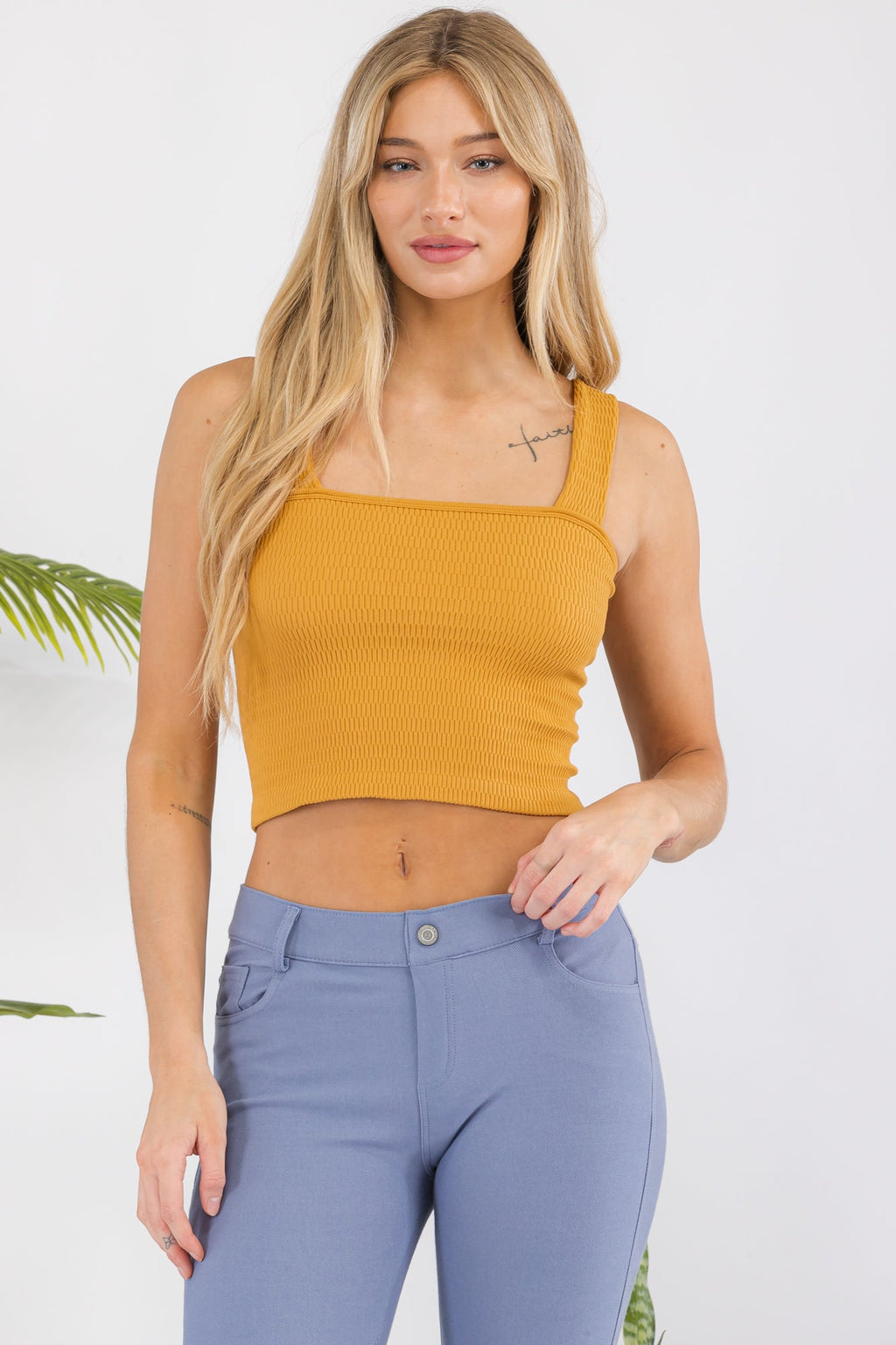 Seamless Textured Crop Tank | Love It Curvy