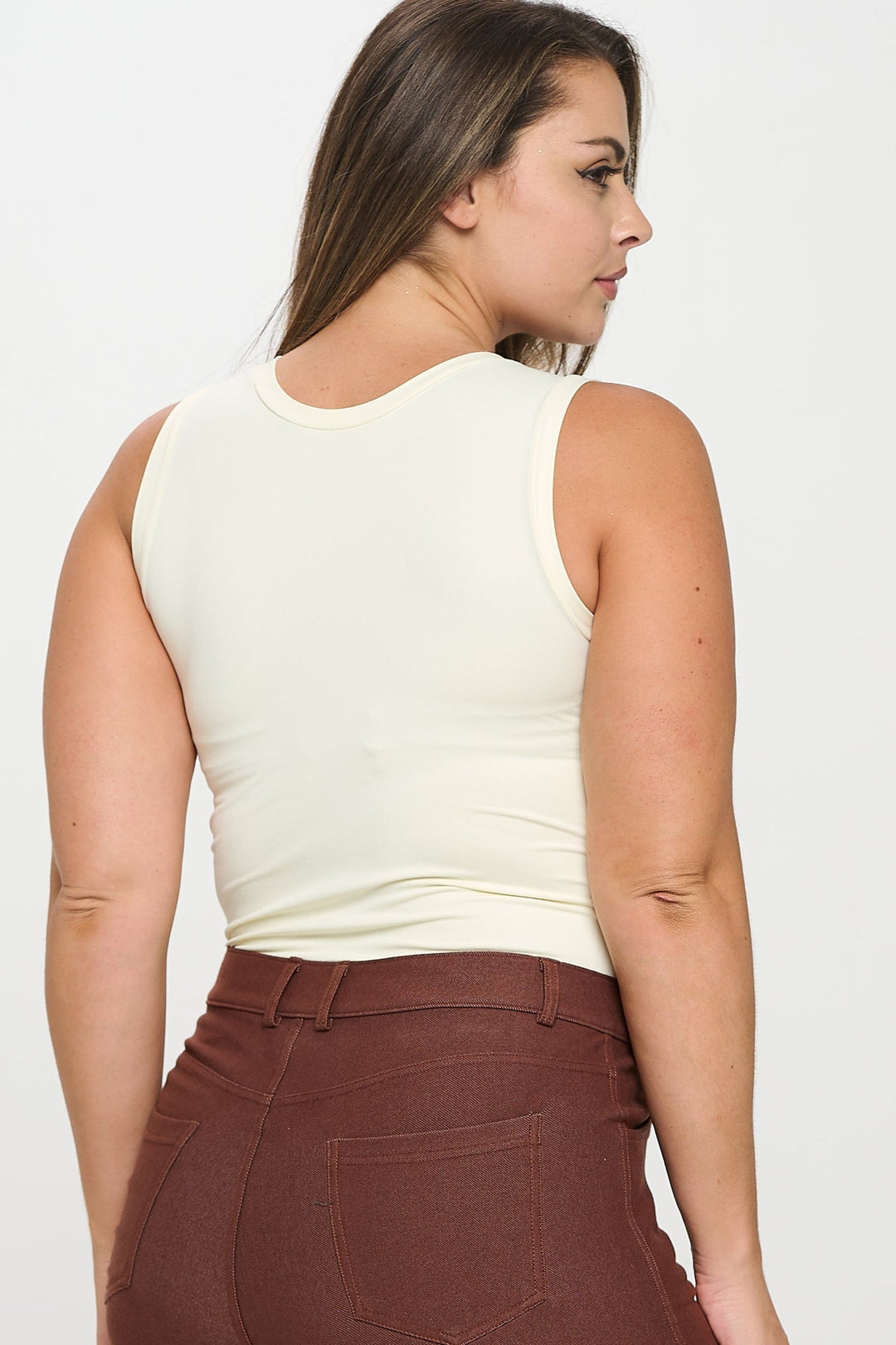 Love It Curvy Reversible High-Low Neckline Seamless Tank