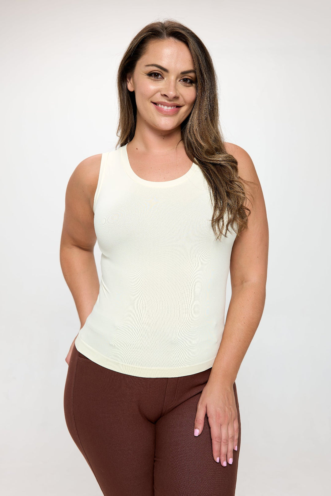 Love It Curvy Reversible High-Low Neckline Seamless Tank