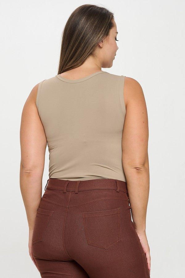 Love It Curvy Reversible High-Low Neckline Seamless Tank