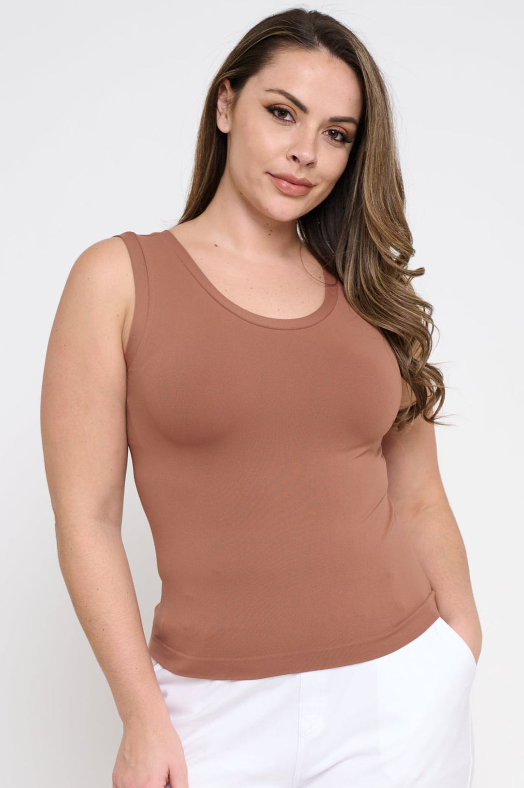 Love It Curvy Reversible High-Low Neckline Seamless Tank