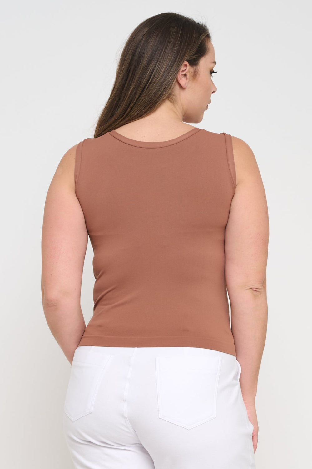 Love It Curvy Reversible High-Low Neckline Seamless Tank