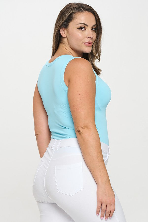 Love It Curvy Reversible High-Low Neckline Seamless Tank