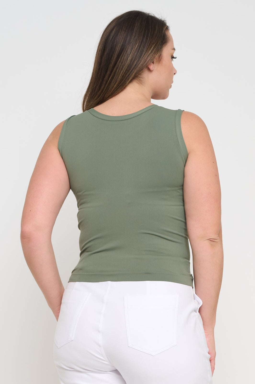 Love It Curvy Reversible High-Low Neckline Seamless Tank