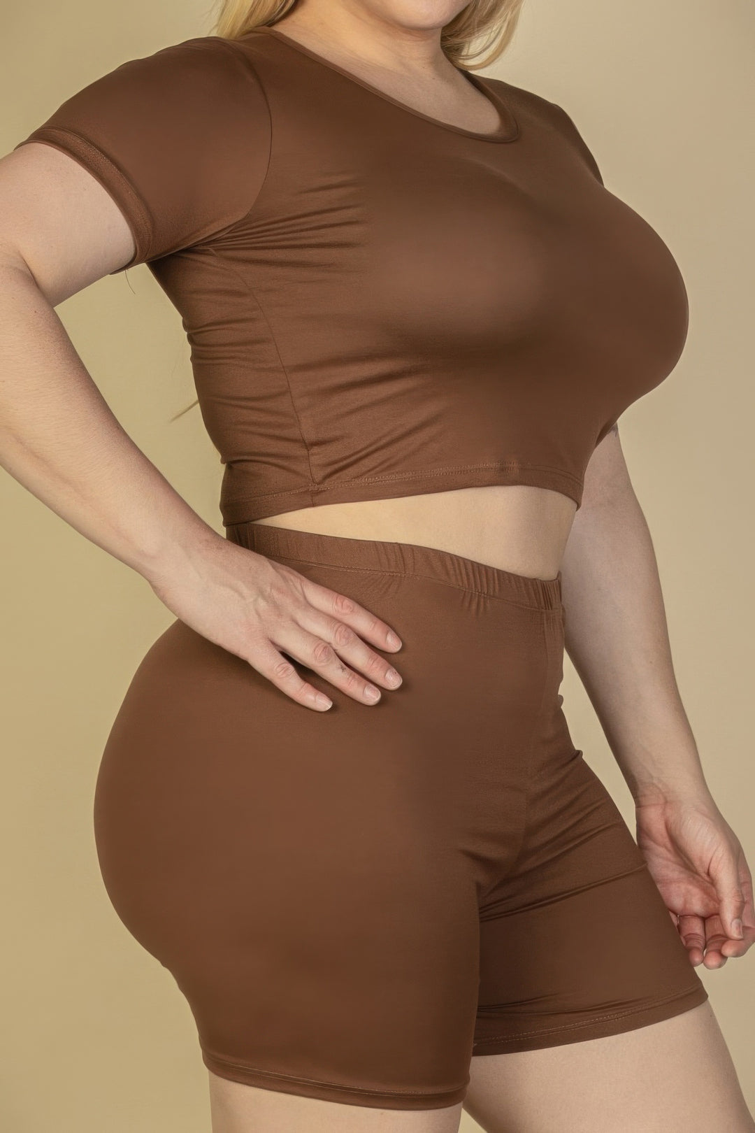 Plus Size Short Sleeve Crop Top & Shorts Set - Love it Curvy