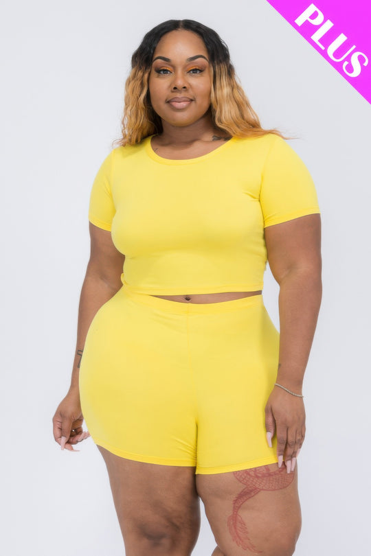 Plus Size Short Sleeve Crop Top & Shorts Set - Love it Curvy