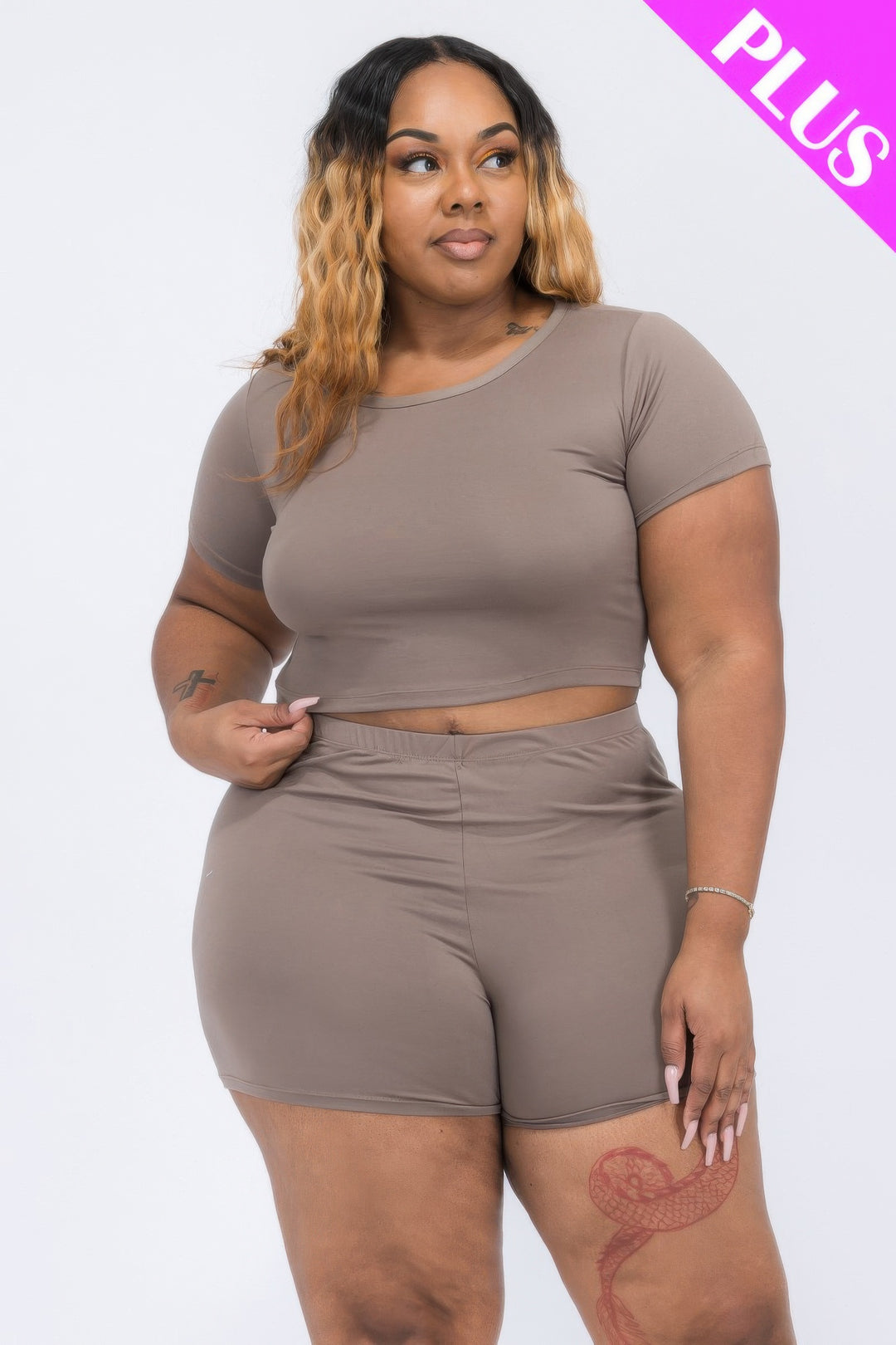 Plus Size Short Sleeve Crop Top & Shorts Set - Love it Curvy