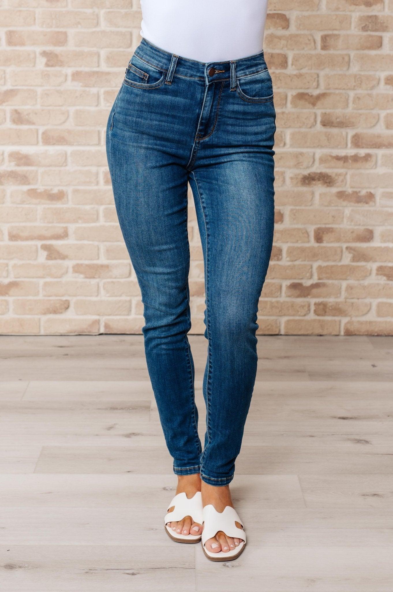 Daphne High Rise Skinny Jeans - AS8821 - 01 - Love it Curvy