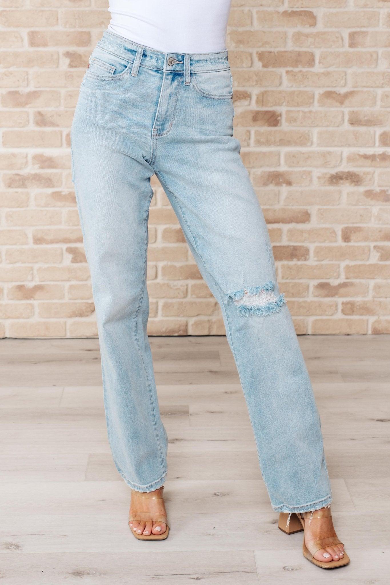 Parker High Rise 90's Straight Jeans - AS8756 - 01 - Love it Curvy