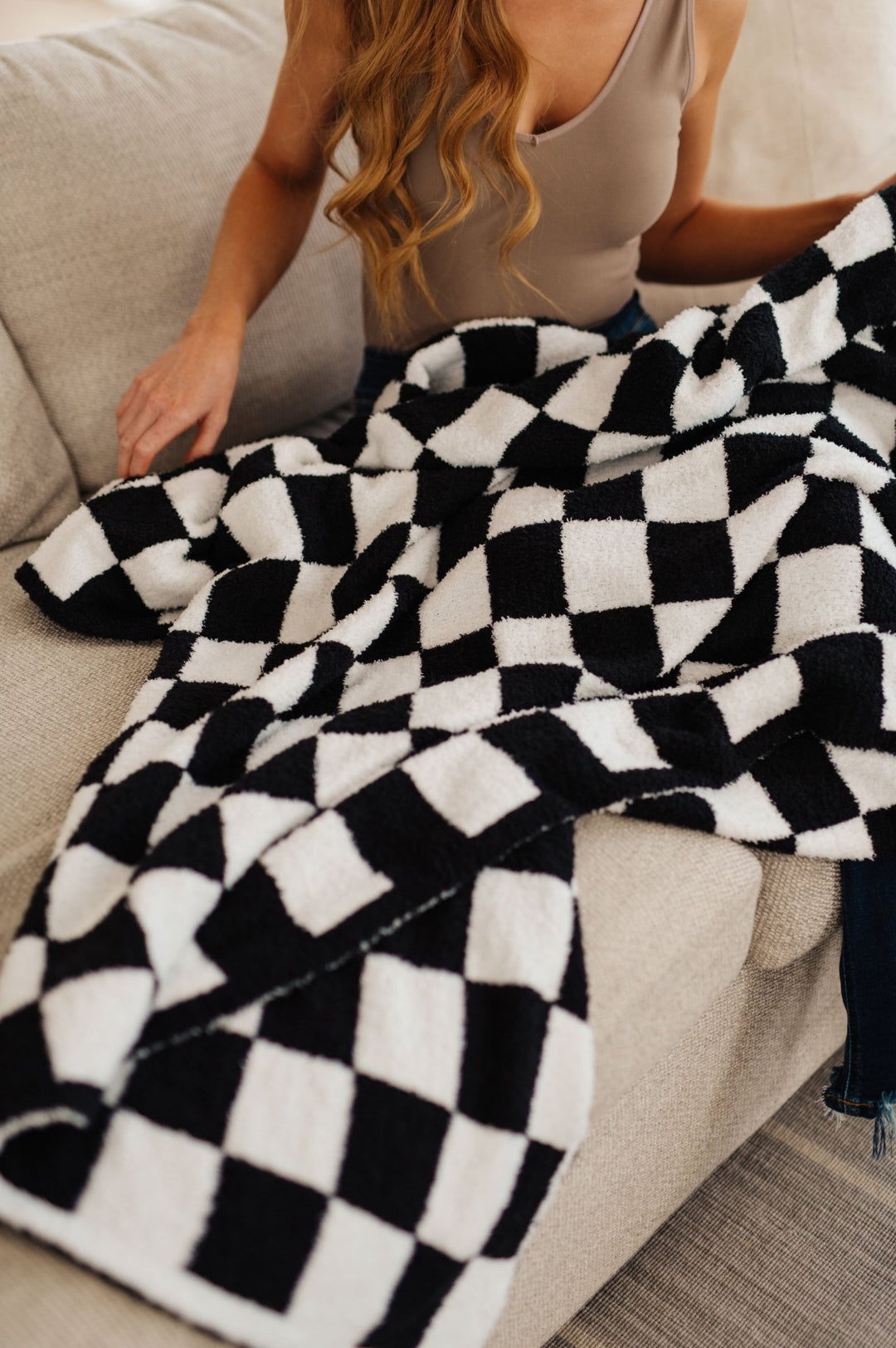 Penny Blanket Single Cuddle Size in Black Check - AS6421-01 - Love it Curvy