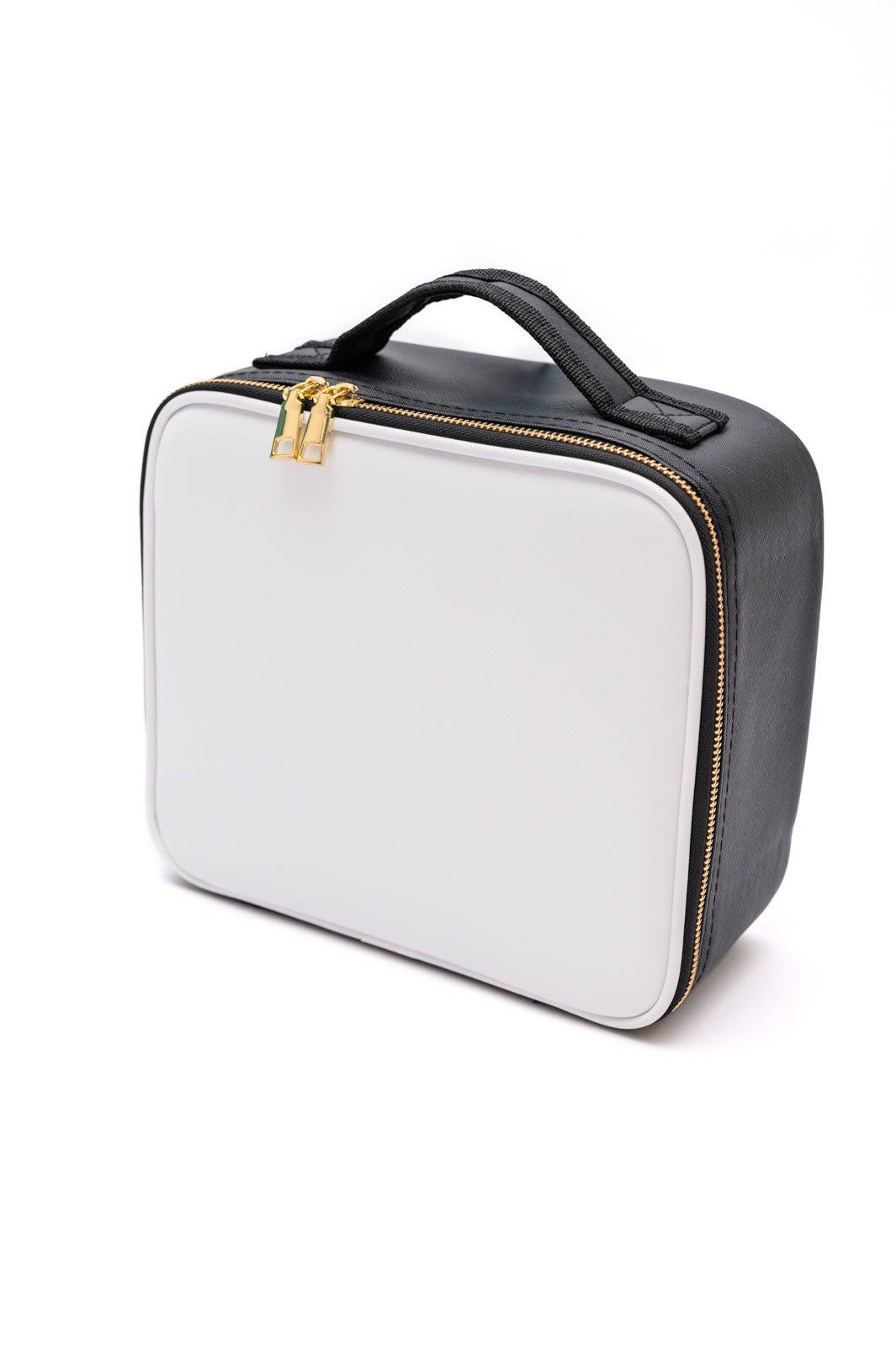 She's All That LED Makeup Case in White - AS5536-01 - Love it Curvy