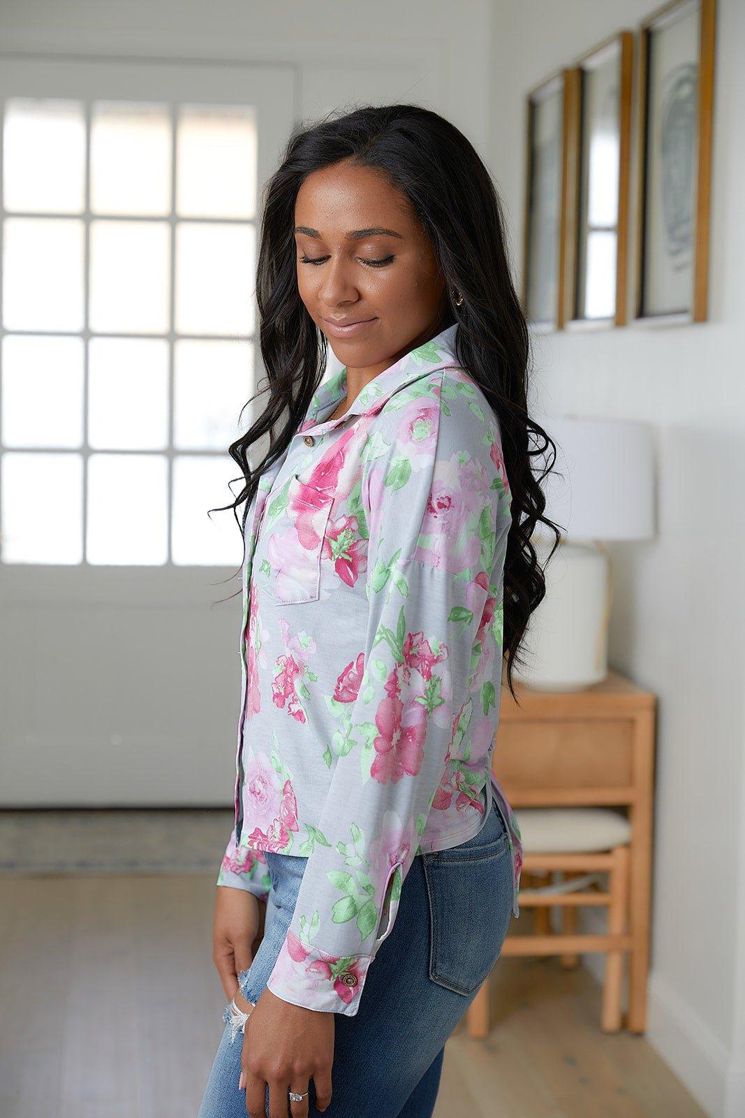 Thinking On It Open Back Floral Top - AS5703-01 - Love it Curvy