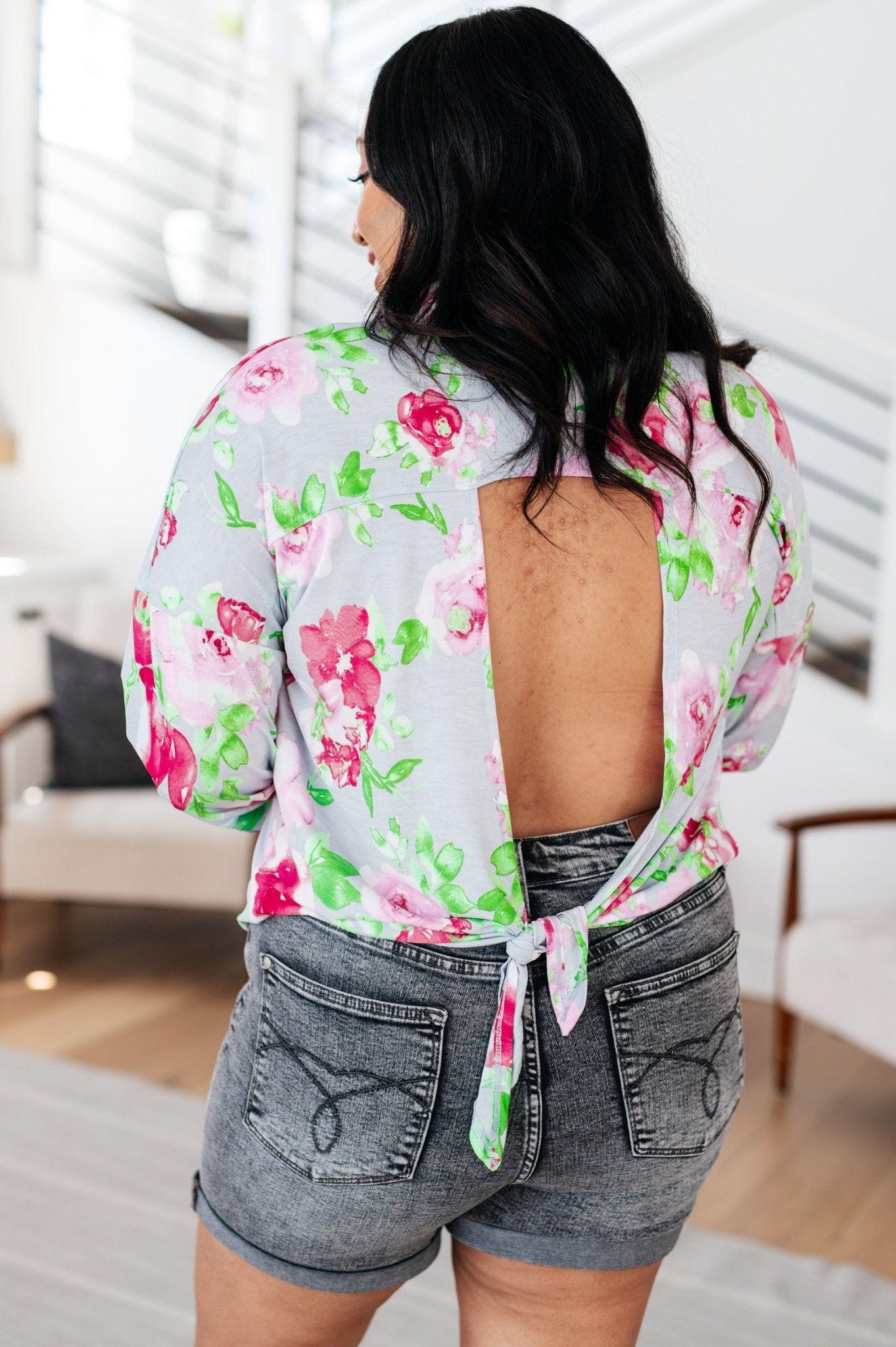 Thinking On It Open Back Floral Top - AS5703-01 - Love it Curvy