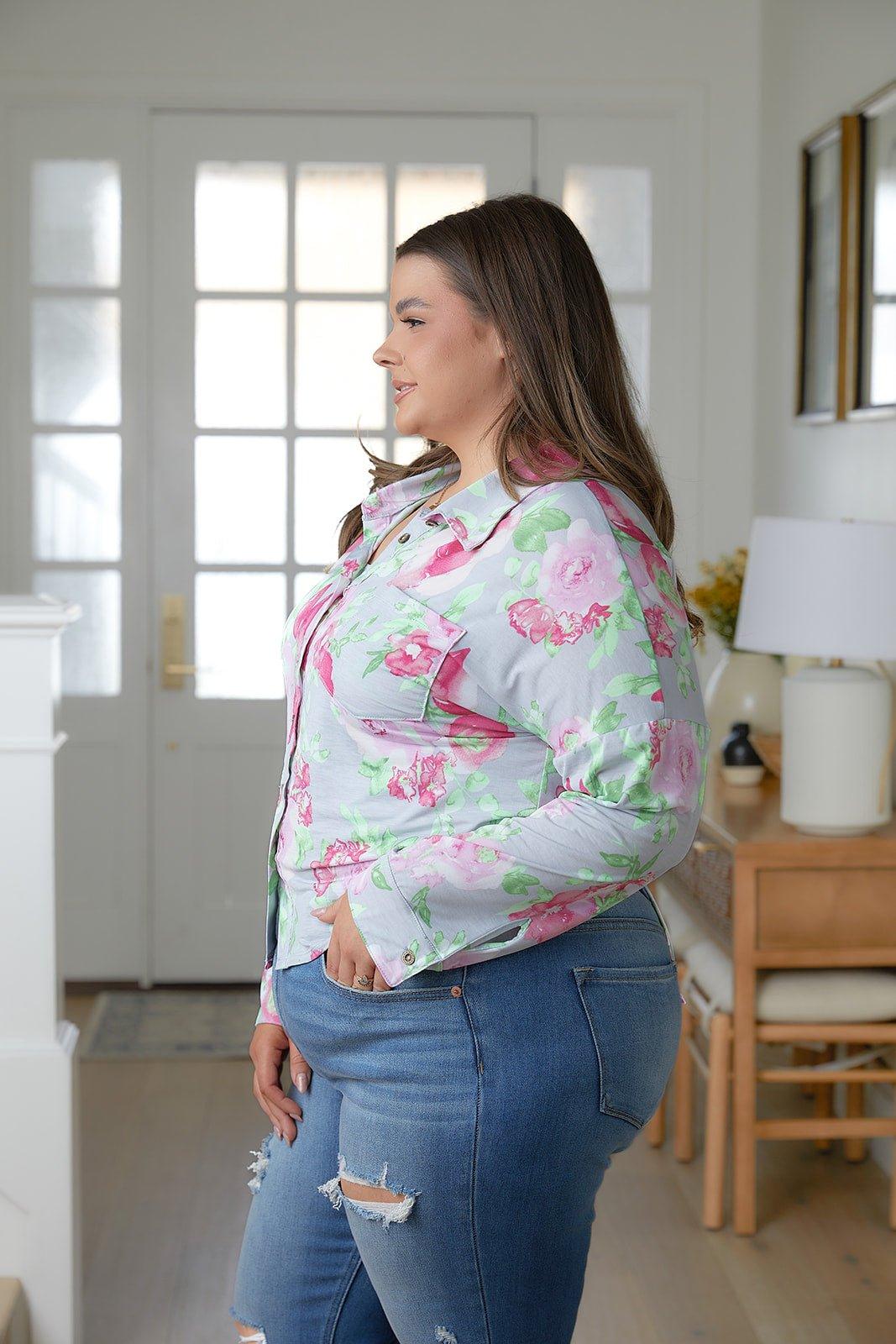 Thinking On It Open Back Floral Top - AS5703-01 - Love it Curvy