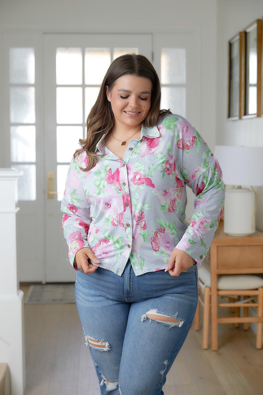 Thinking On It Open Back Floral Top - AS5703-01 - Love it Curvy