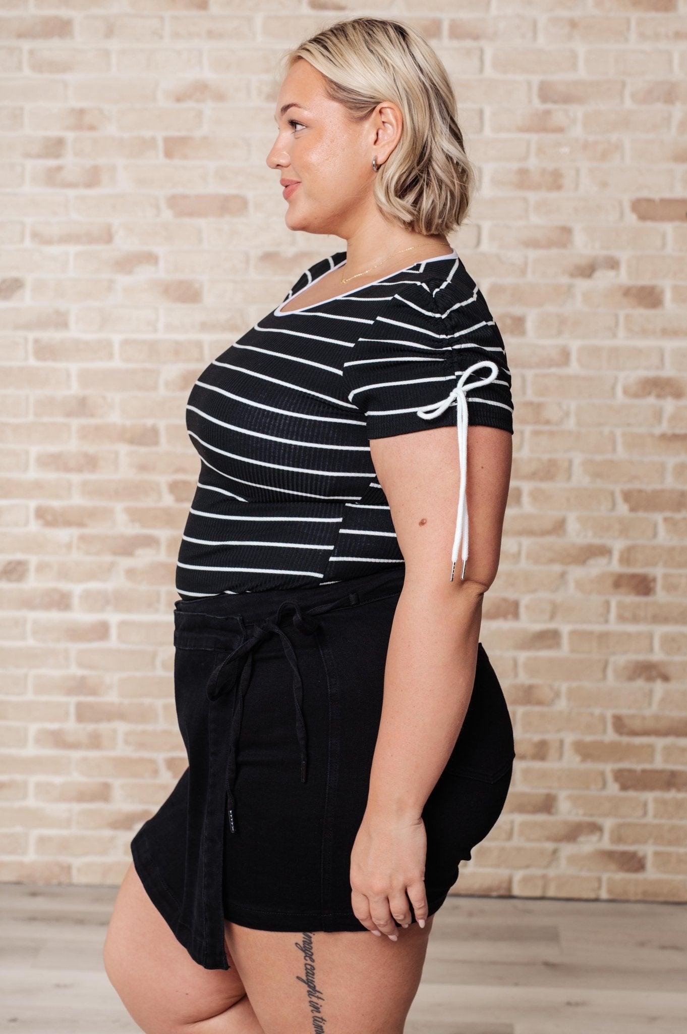 Vaguely Speaking Striped Top - AS7860 - 01 - Love it Curvy