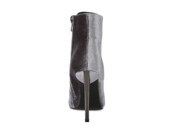 BORNSTA Velvet High Heeled Velvet Boots - Love it Curvy