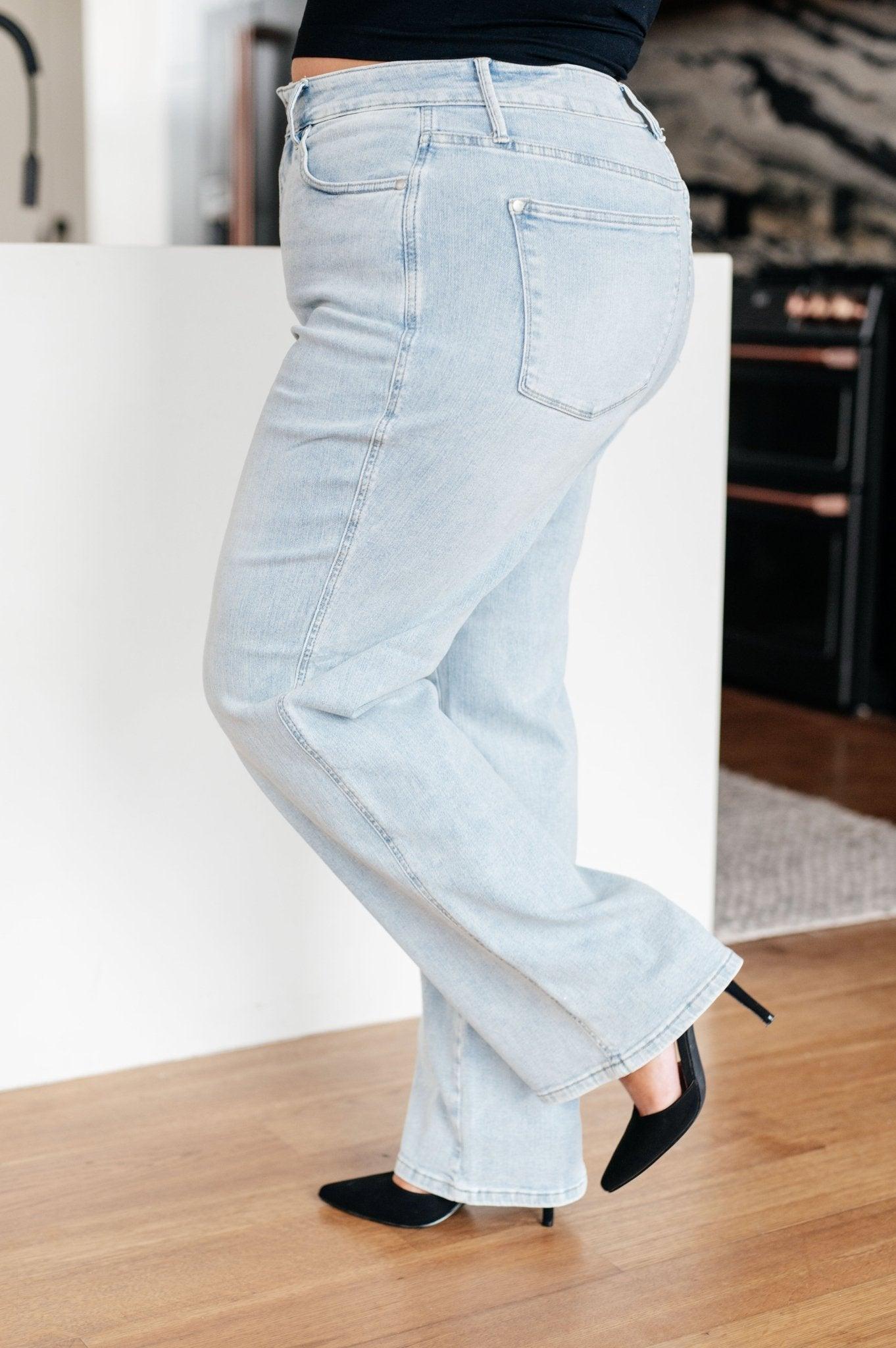 Brooke High Rise Control Top Vintage Wash Straight Jeans - Love it Curvy