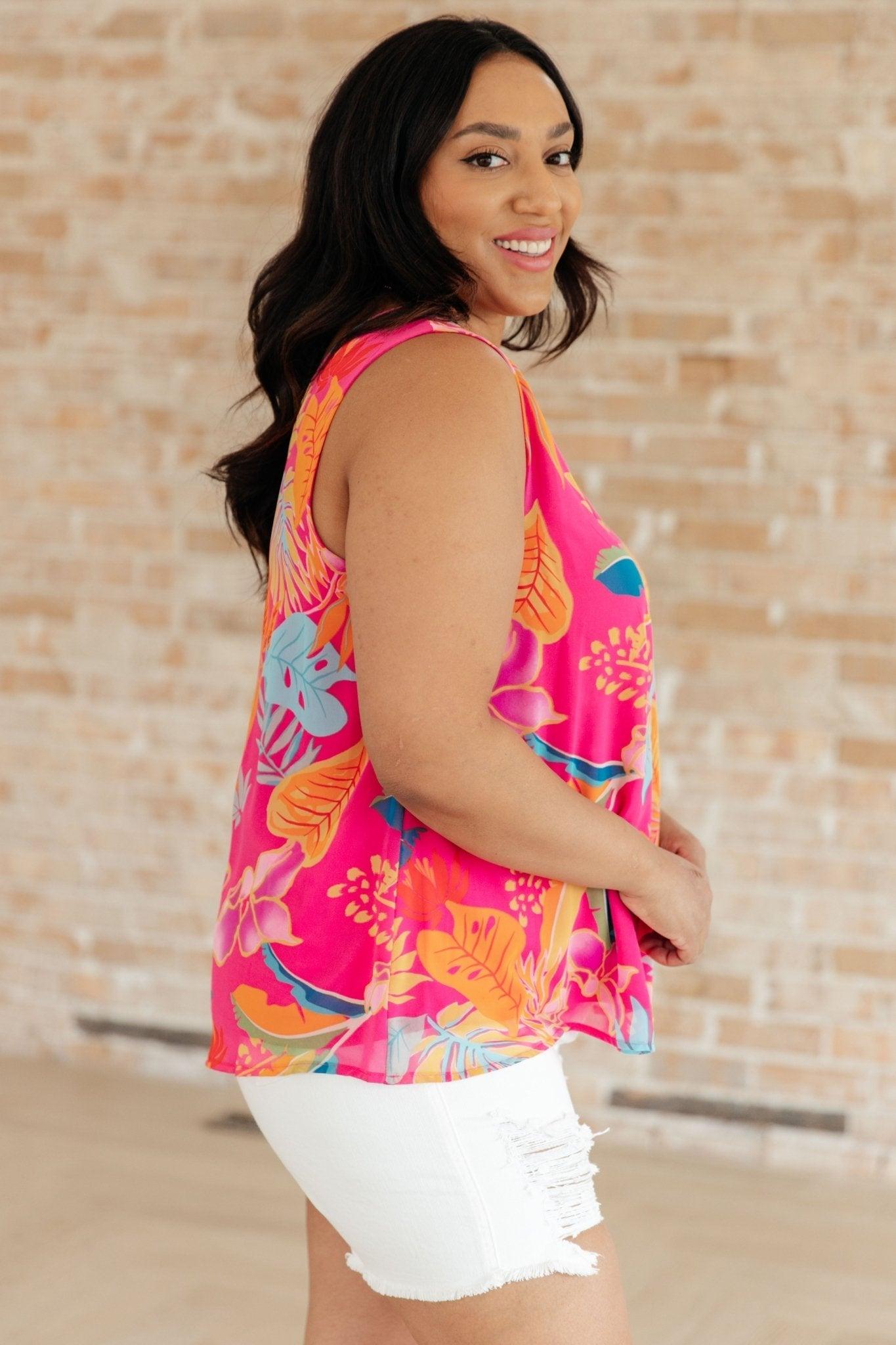 Love Me Like You Do Floral Sleeveless Blouse - AS7880-01 - Love it Curvy