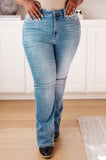 Monroe High Rise Classic Bootcut Jeans - AS7098-01 - Love it Curvy