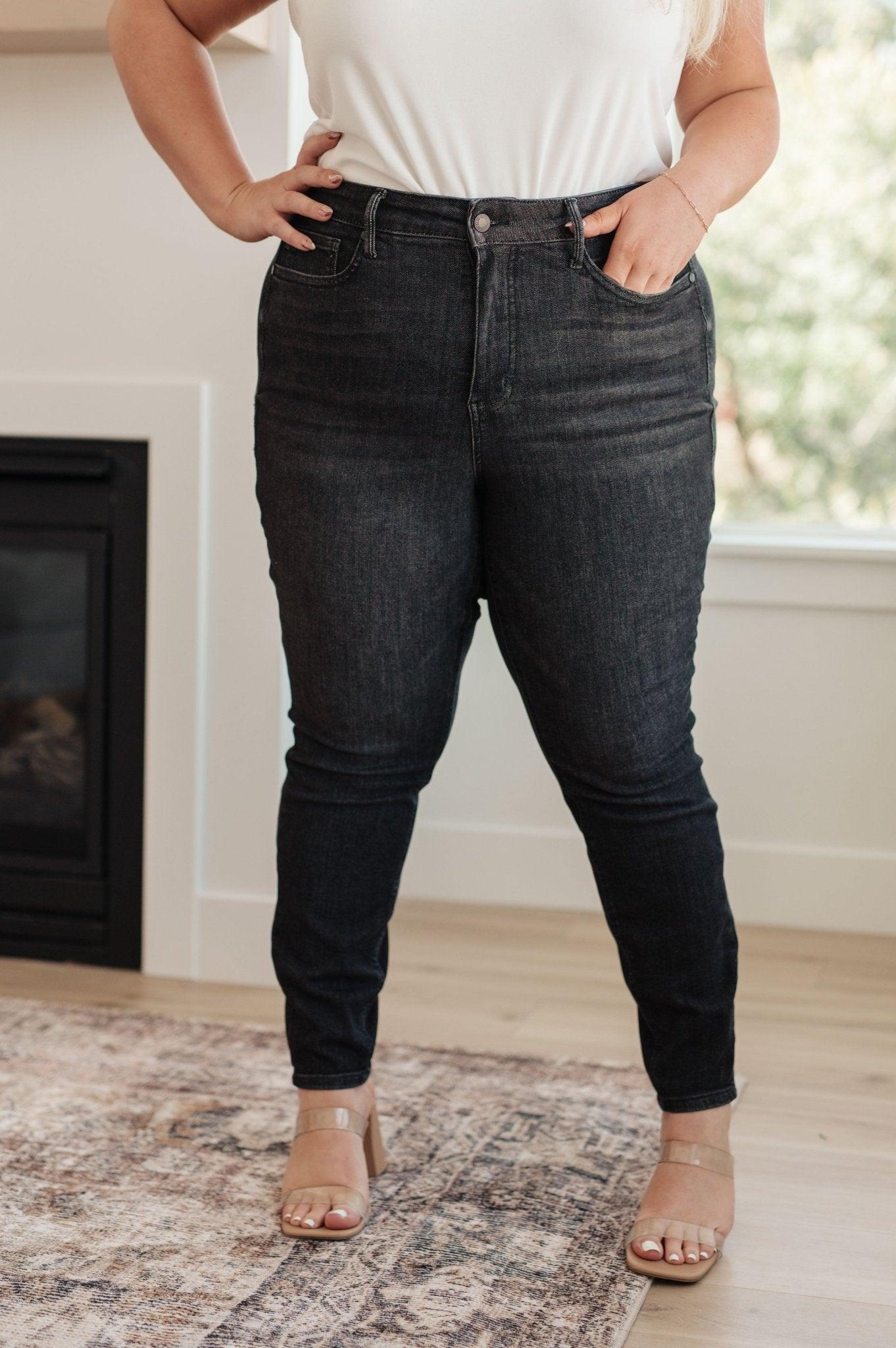 Octavia High Rise Control Top Skinny Jeans in Washed Black - AS7331-01 - Love it Curvy