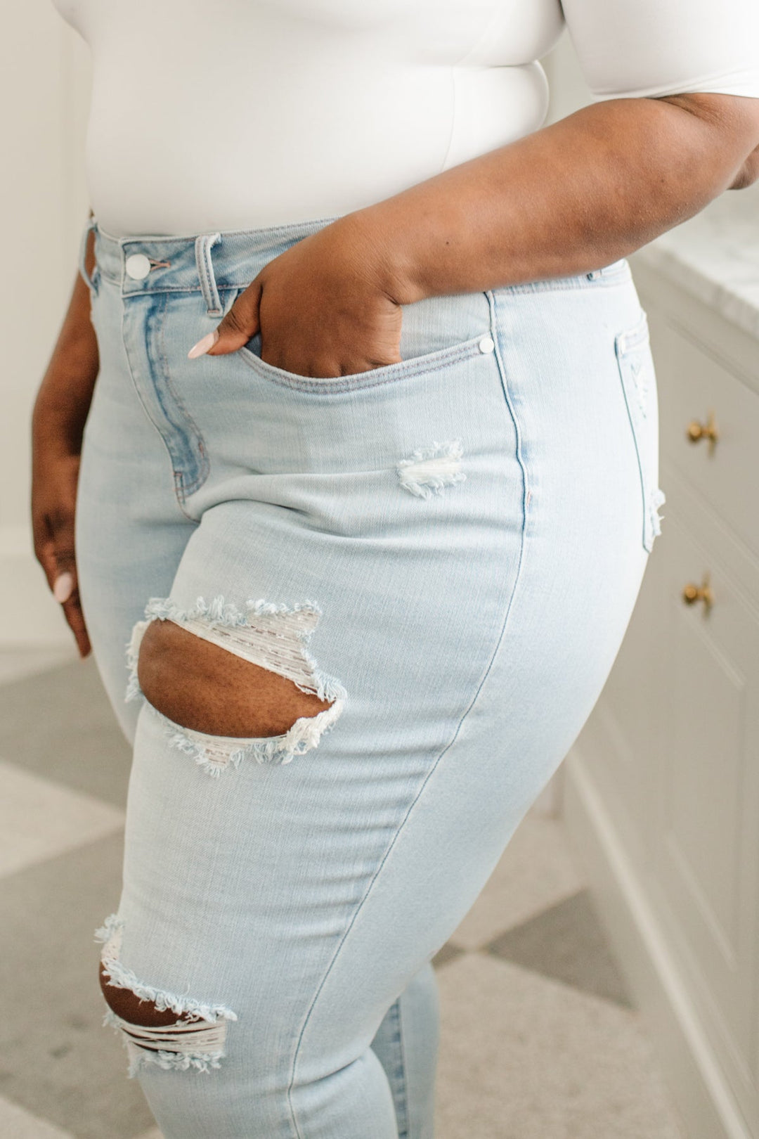 Super Light Destroyed Boyfriend Jeans - AS3762-1 - Love it Curvy